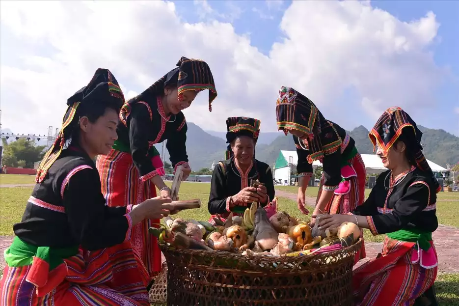 Độc đáo Tết Ngô của người Cống Lai Châu