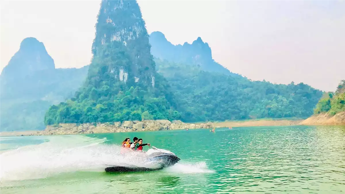 Than Uyên - Lai Châu Du lịch lòng hồ