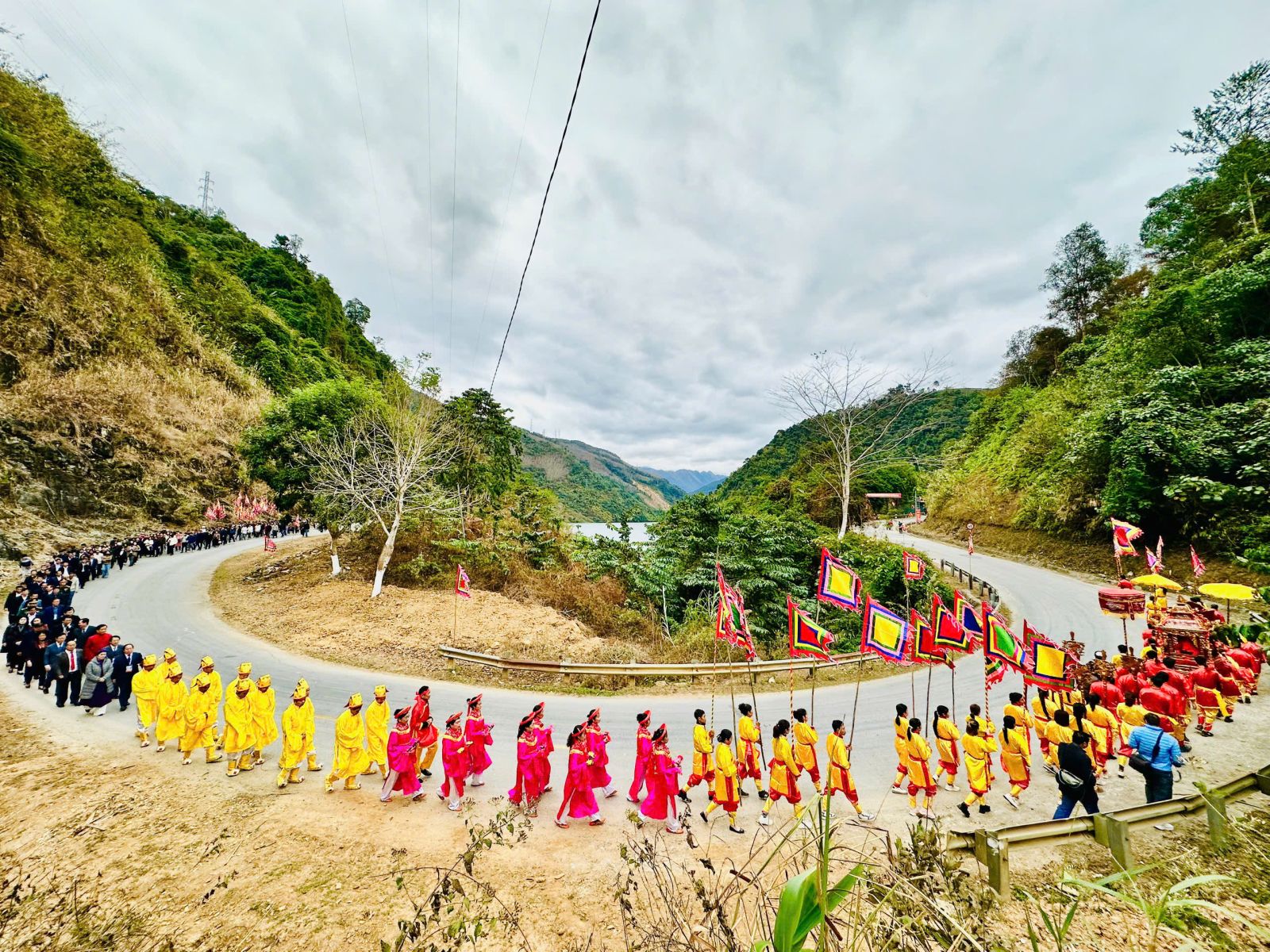 Khai hội Đền thờ Vua Lê Thái Tổ - Điểm hẹn văn hóa linh thiêng giữa đại ngàn Tây Bắc