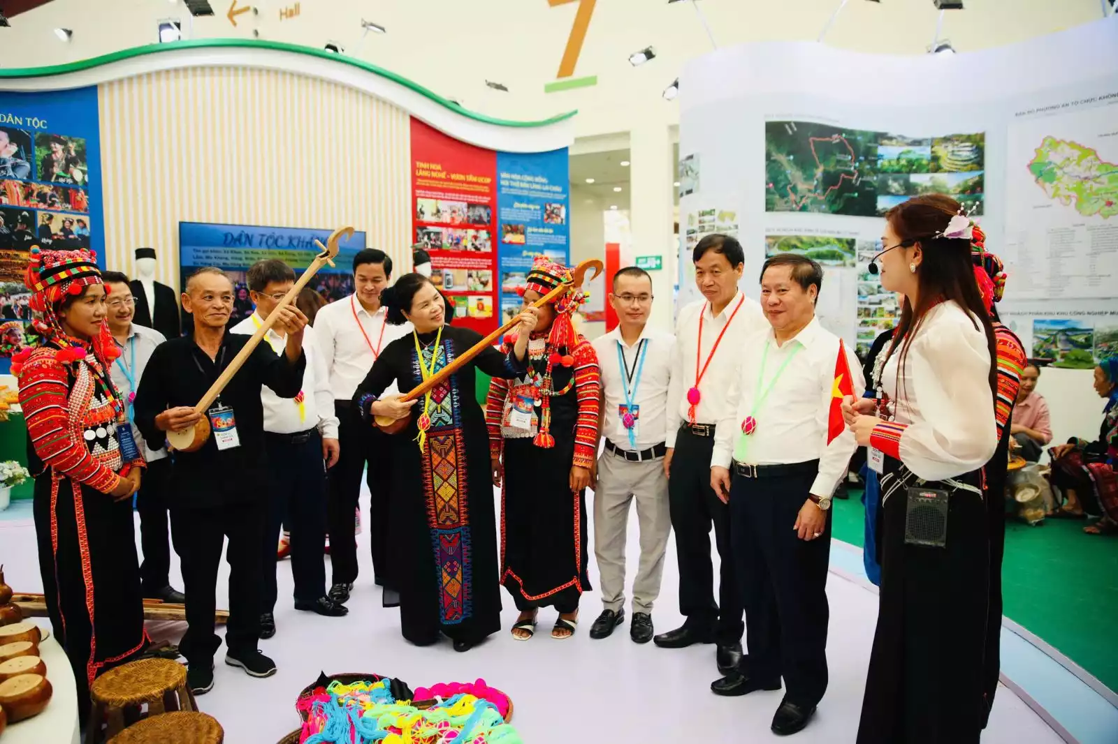 Lai Châu góp mặt tại Triển lãm thành tựu đất nước kỷ niệm 80 năm Quốc khánh