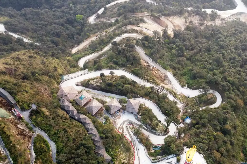 Thích thú săn mây trên đỉnh 'Vua đèo Tây Bắc'