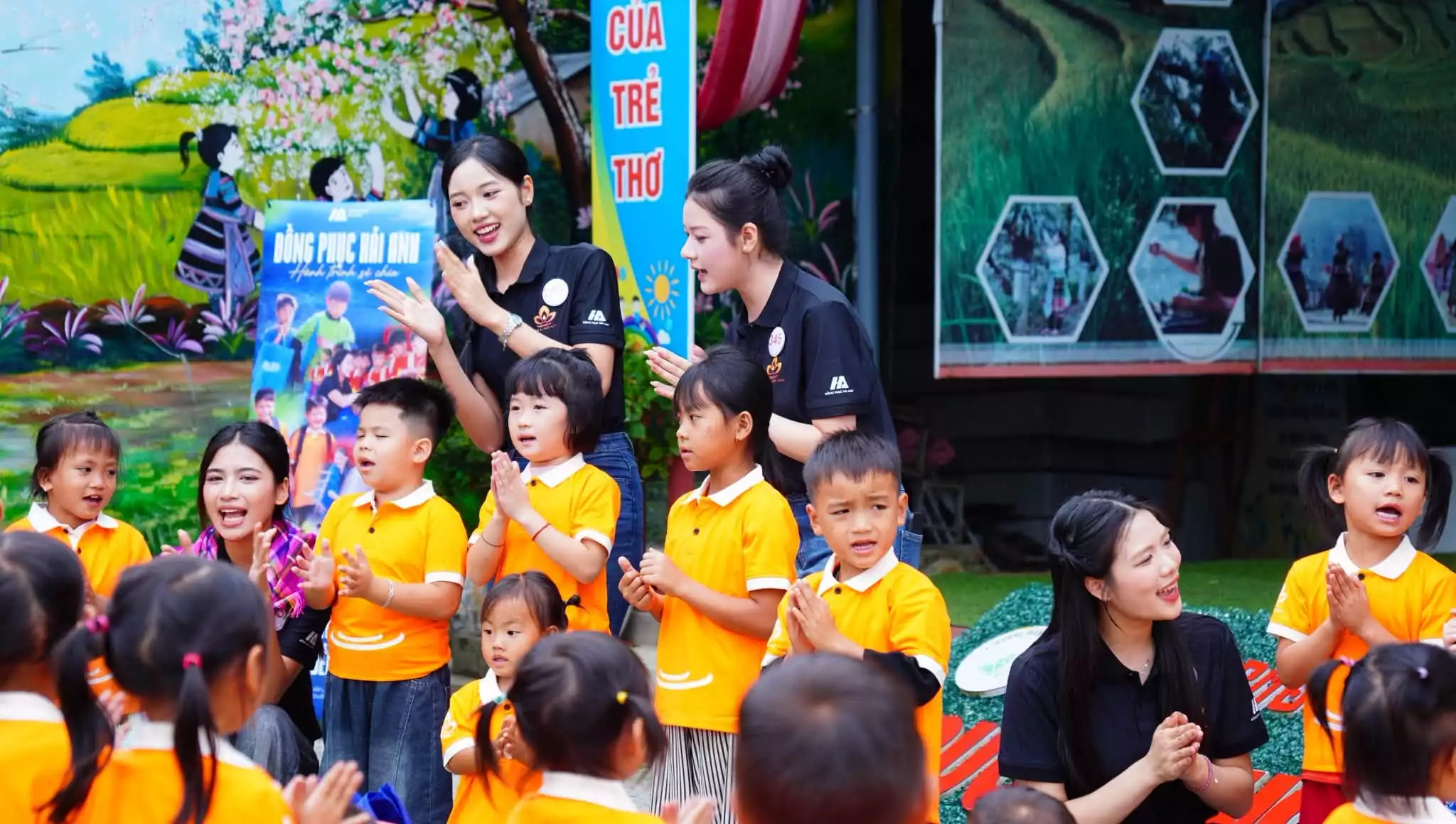 “Vai em mang mặt trời” – Hành trình yêu thương của thí sinh Hoa hậu Việt Nam 2026