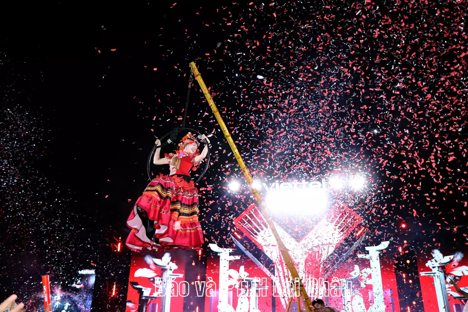 Đại nhạc hội Viettel Y-Fest 2026: Hàng nghìn khán giả bùng nổ cùng 